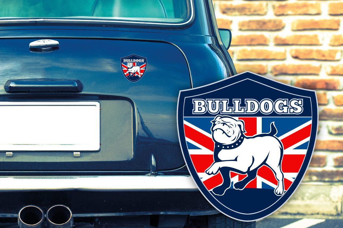 Hundeaufkleber Englische Bulldogge auf Flagge Auto Aufkleber Sticker