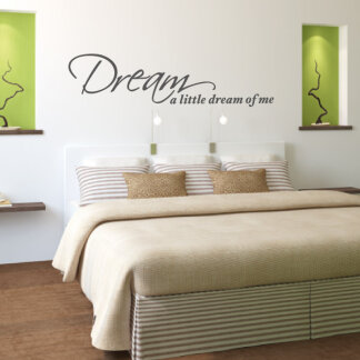 Dream a little dream Wandtattoo Traum Wandaufkleber