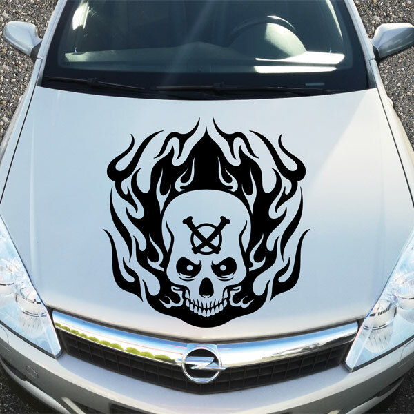 Totenkopf Aufkleber und skull Sticker in coolen Flammen fürs Auto in XL -  Shop